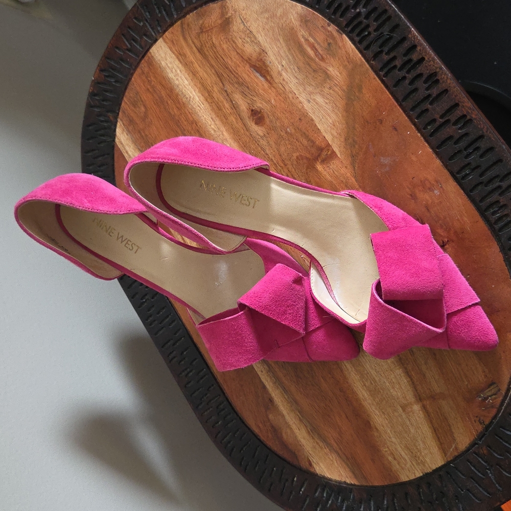 Nine West Hot Pink Suede Pointed Toe Heels